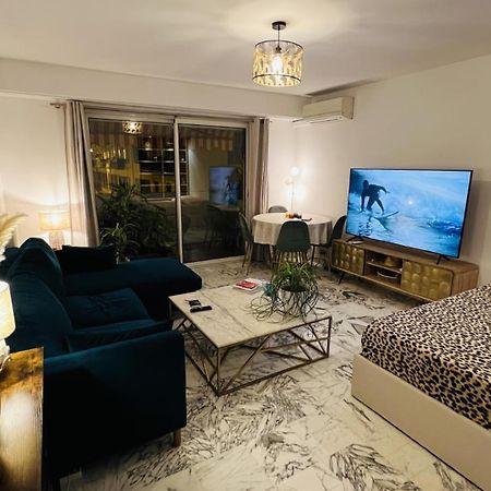 John Homestay Room In 尼斯 外观 照片